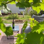 Kralicek Na Vinne Stezce Apartman *