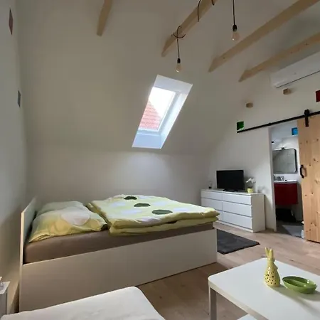 Apartman Kralicek Na Vinne Stezce