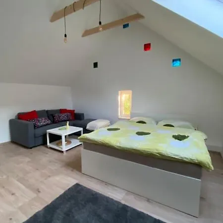 Apartament Kralicek Na Vinne Stezce