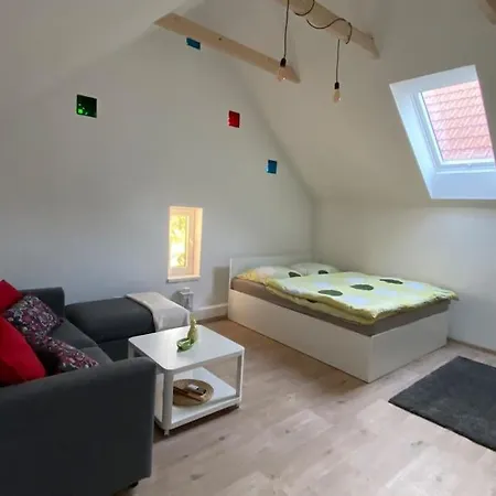 Kralicek Na Vinne Stezce Dolni Bojanovice